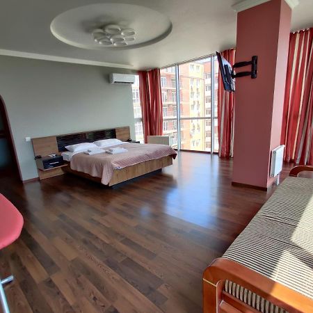 Micromegas Apartments Chernivtsi Luaran gambar