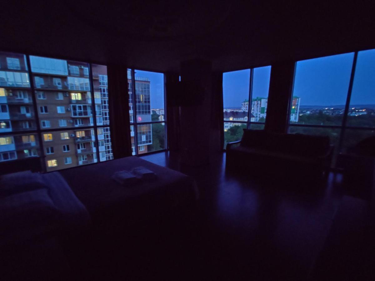 Micromegas Apartments Chernivtsi Luaran gambar
